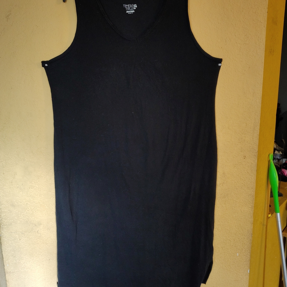 Time and Tru Black Chemise Sleeveless Knit